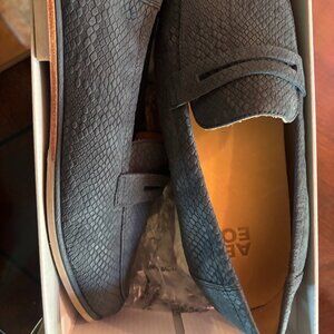 Abeo Women Size 8 Loafers